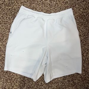 Lululemon Pacebreaker shorts white Size M 7”